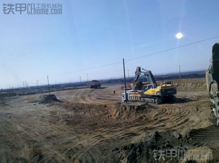 新疆五彩湾计划开采100年煤矿